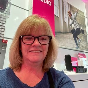 Meet your Posher, Joan